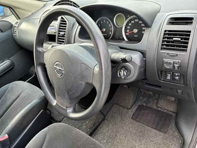 2010 Nissan ラフェスタ auction photo 3