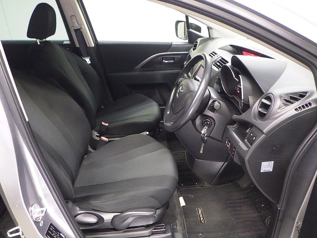 2013 Mazda Premacy 20Cスカイアクティブ auction photo 6