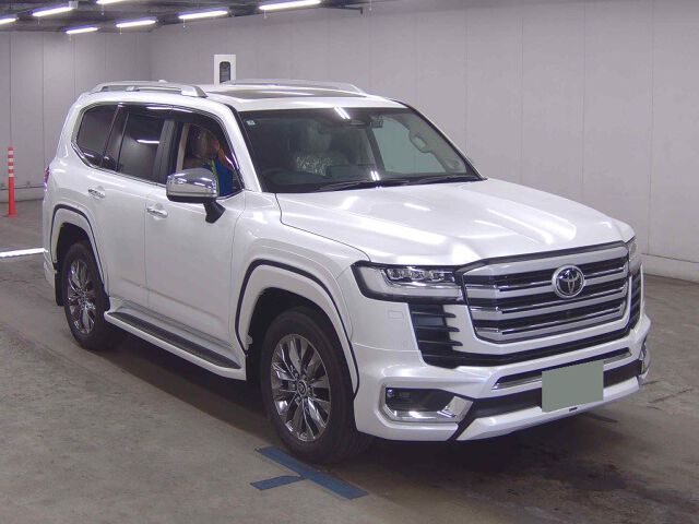 2025 Toyota Land Cruiser ZX 4WD Japan auction vehicle