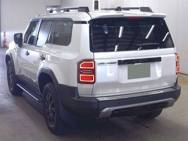 2024 Toyota Land Cruiser 250 ZX First Edition 4WD auction photo 2
