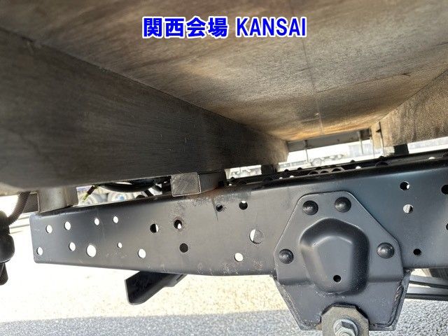 2012 Isuzu Elf ヒラ auction photo 11