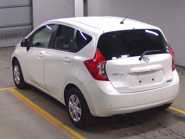 2014 Nissan Note X DIG-SエマブレP auction photo 2