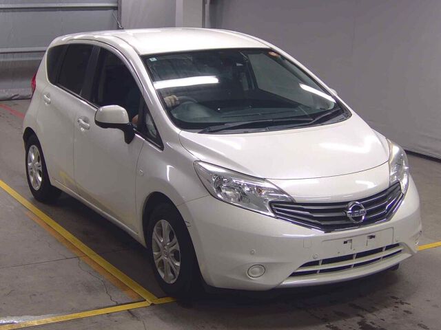 Japan Auction Vehicles 8 2014 Nissan Note X DIG-SエマブレP auction photo