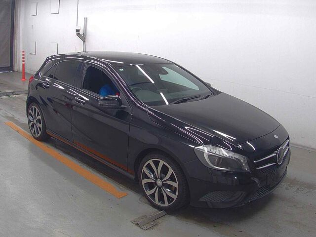 Japan Auction Vehicles 8 2015 Mercedes-Benz A-Class A180 auction photo