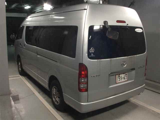 2010 Toyota Hiace 4WD グランドキャビン auction photo 2