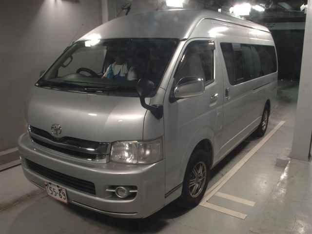 2010 Toyota Hiace 4WD グランドキャビン auction photo 4