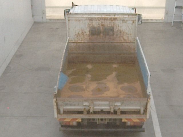 2015 Isuzu Forward dump auction photo 3