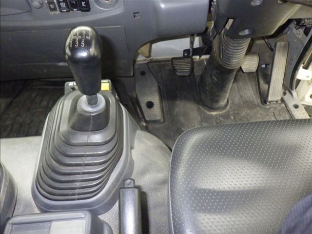 2015 Isuzu Forward dump auction photo 7
