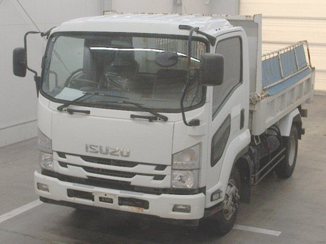 2015 Isuzu Forward dump Japan auction vehicle