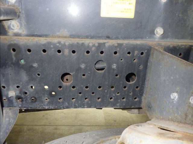 2015 Isuzu Forward dump auction photo 4