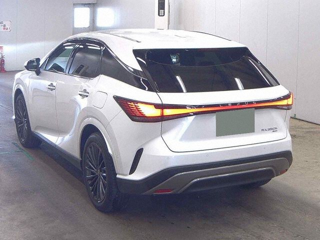 2023 Lexus RX RX350HバージョL 4WD auction photo 2