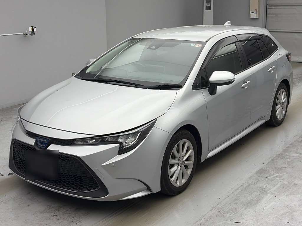 2021 Toyota Corolla Touring ハイブリッド S Japan auction vehicle
