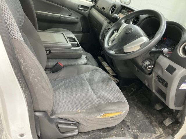 2011 Isuzu auction photo 8