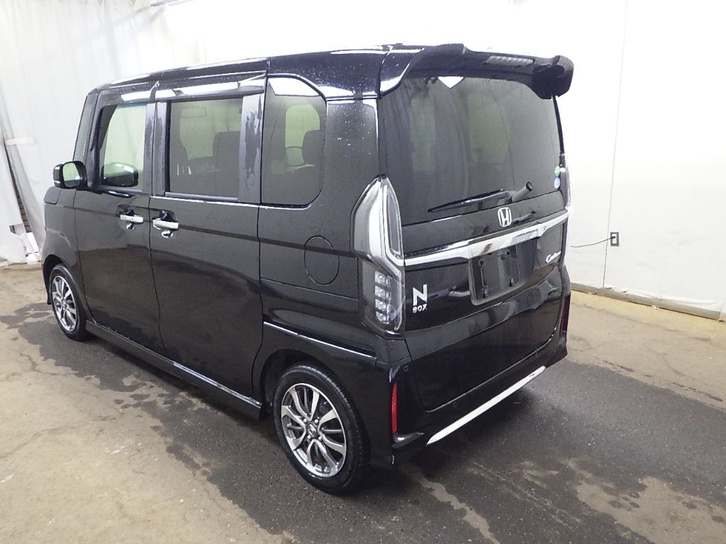 2021 Honda N-BOX カスタムL auction photo 5