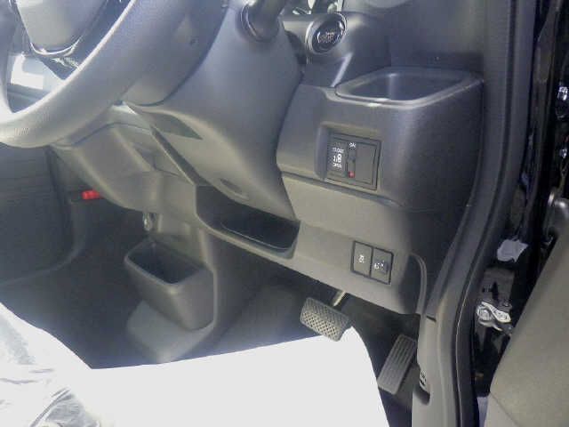 2026 Honda N-BOX auction photo 6