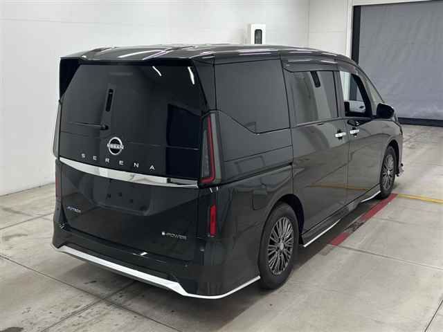2024 Nissan セレナeパワー eパワーオーテック auction photo 5