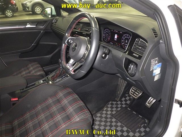 2018 Volkswagen VW ゴルフGTI ベースグレード auction photo 3