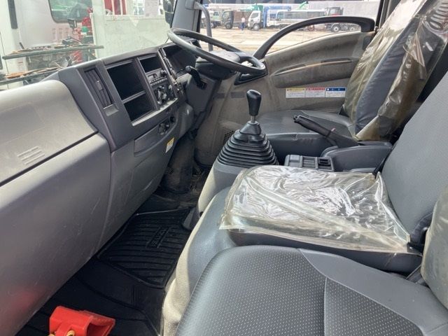2009 Isuzu Forward ヒラ.クレーン3ダン auction photo 5