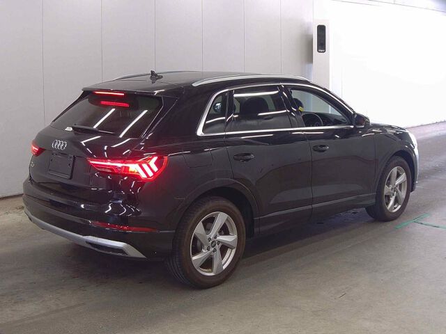 2023 Audi Q3 35TFSIアドバンス auction photo 5