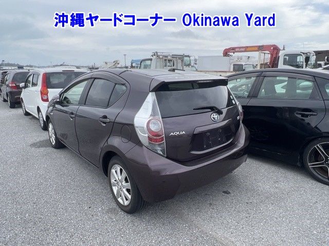 2014 Toyota Aqua G auction photo 2