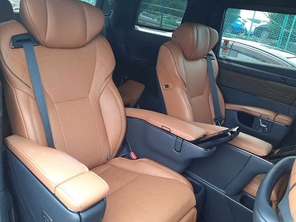 2024 Toyota Vellfire エグゼクティブラウンジ 4WD auction photo 11