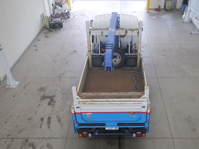 2013 Isuzu Elf ヒラ.クレーン4ダン auction photo 3