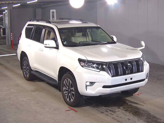 Japan Auction Vehicles 8 2022 Toyota Land Cruiser Prado TX Lパッケージ 4WD auction photo