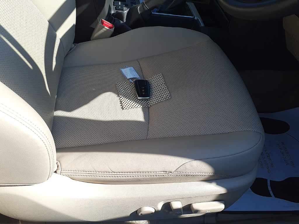 2022 Toyota Land Cruiser Prado TX L Package 4WD auction photo 10