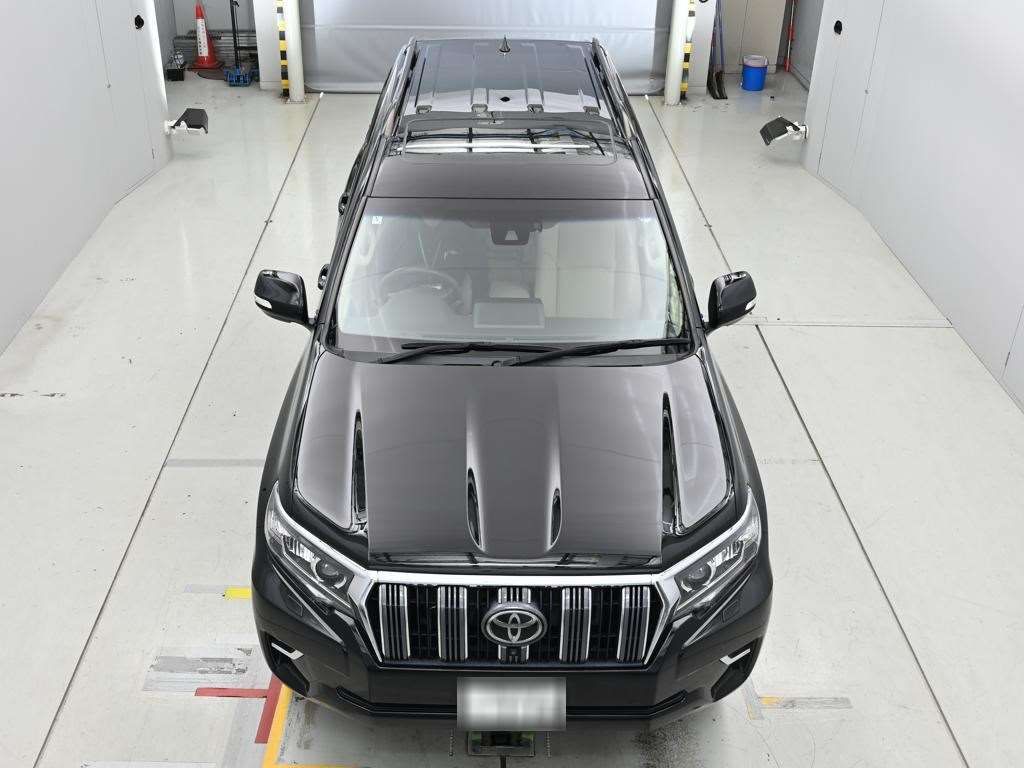 2022 Toyota Land Cruiser Prado TX L Package 4WD auction photo 7
