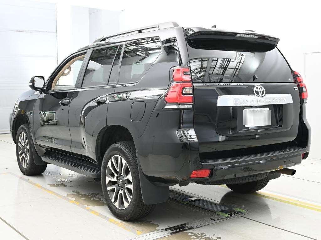 2022 Toyota Land Cruiser Prado TX L Package 4WD auction photo 6