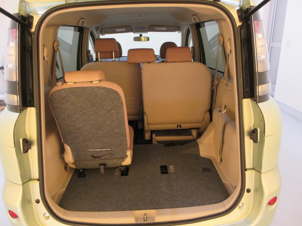 2011 Toyota Sienta X Lパッケージ auction photo 9