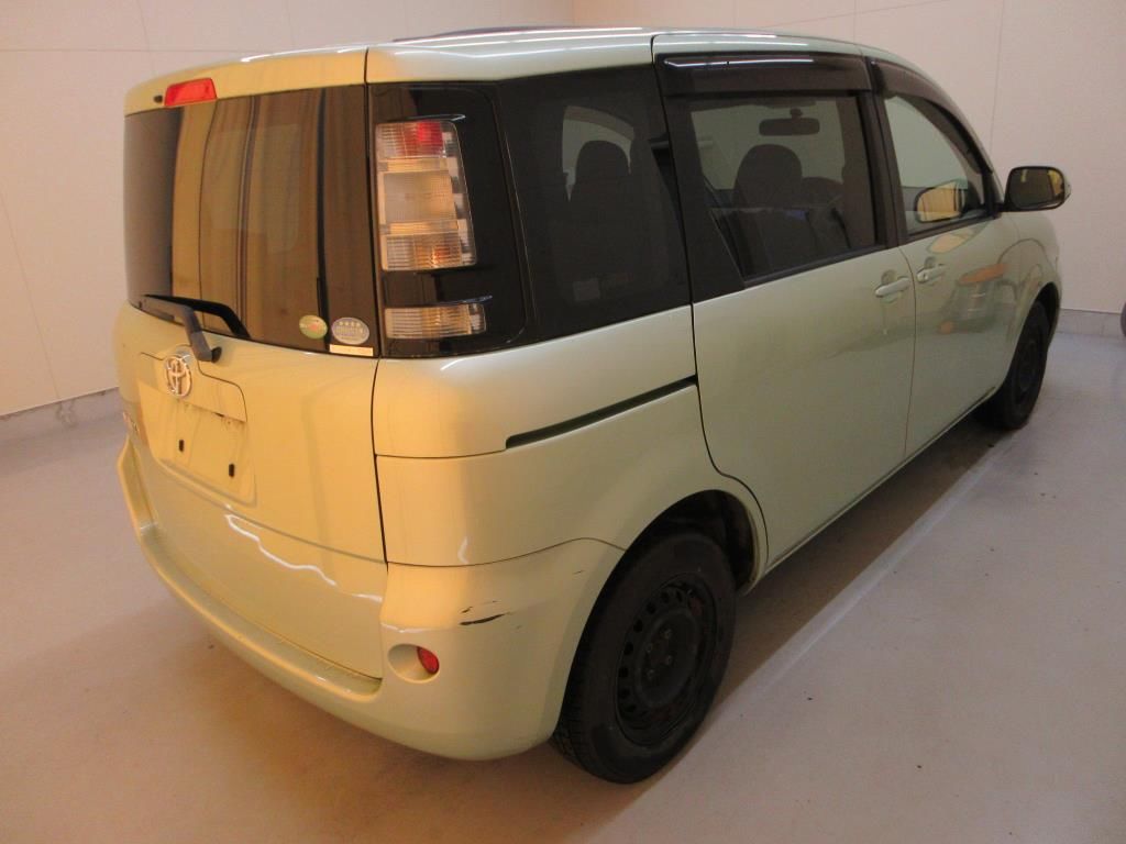 2011 Toyota Sienta X Lパッケージ auction photo 2