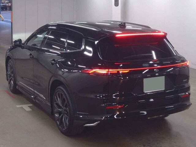 2025 Toyota Crown Estate Estate Z (HEV) 4WD auction photo 2