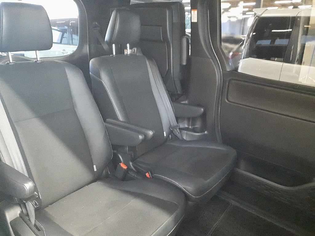2018 Toyota Noah HV Si WxB auction photo 11