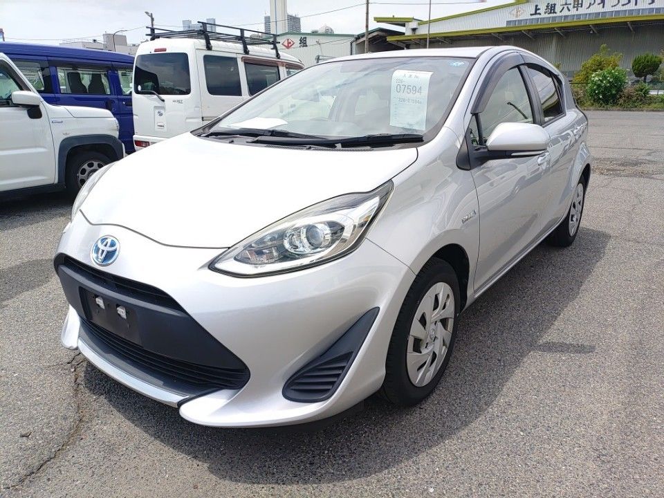 2020 Toyota Aqua Japan auction vehicle