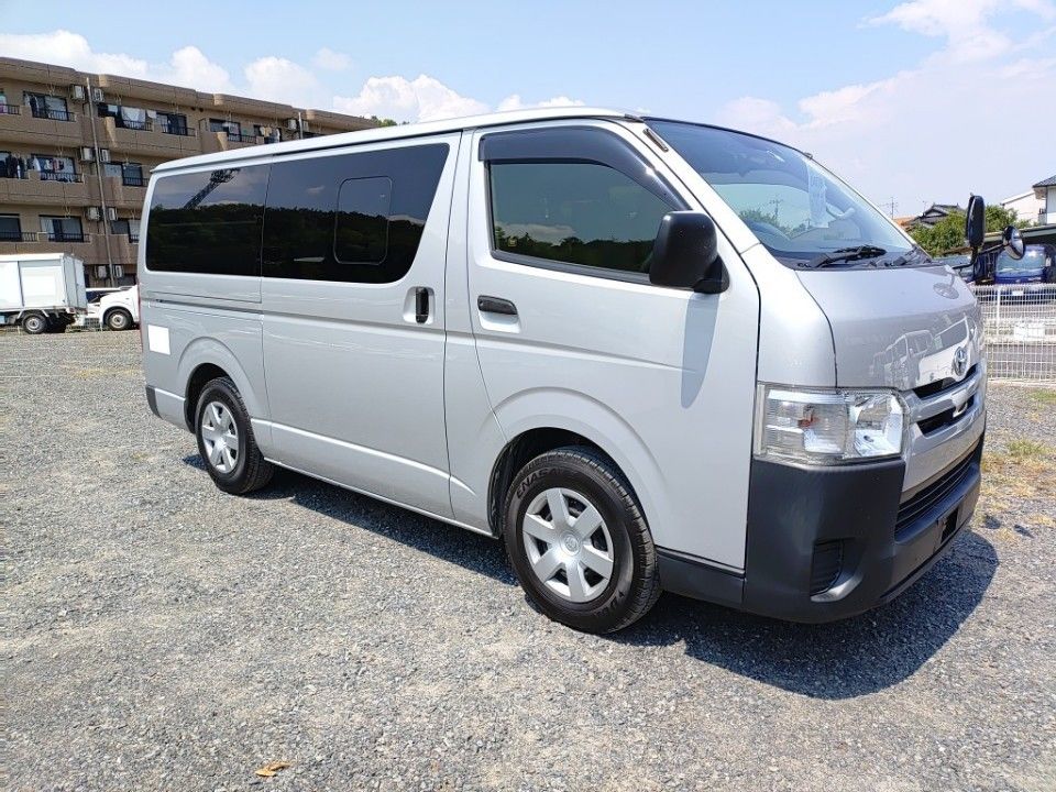 2019 Toyota Hiace auction photo 4