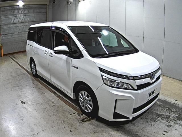 2019 Toyota Voxy X Japan auction vehicle