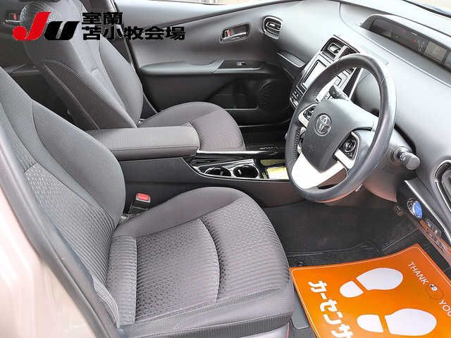 2018 Toyota Prius 4WD A auction photo 7