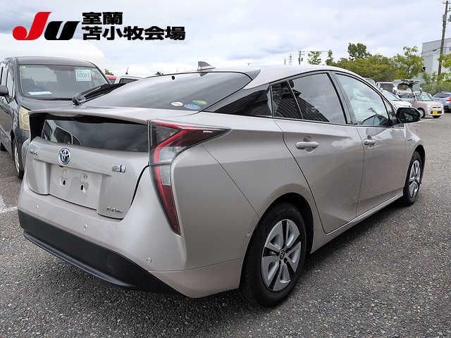 2018 Toyota Prius 4WD A auction photo 5