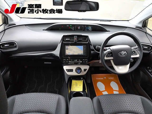 2018 Toyota Prius 4WD A auction photo 3