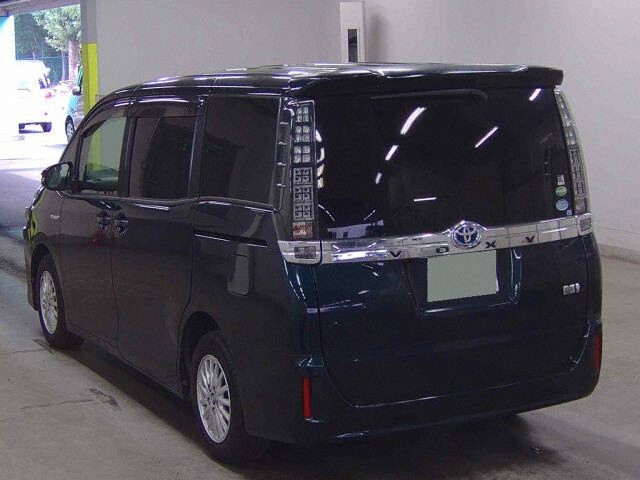 2015 Toyota Voxy HV V auction photo 2