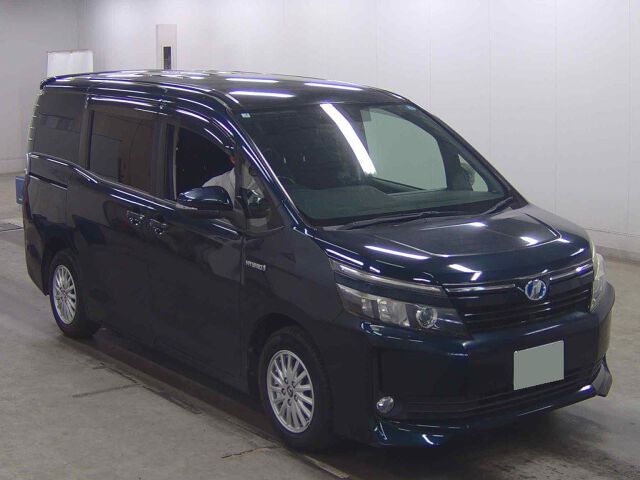 2015 Toyota Voxy HV V Japan auction vehicle