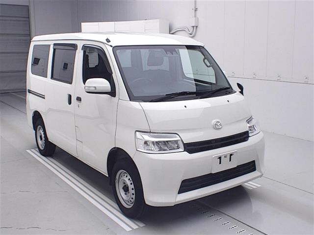 Japan Auction Vehicles 13 2021 Mazda ボンゴ 4WD DX auction photo