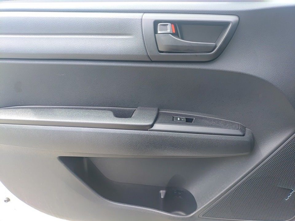 2017 Toyota カローラ アクシオ auction photo 13