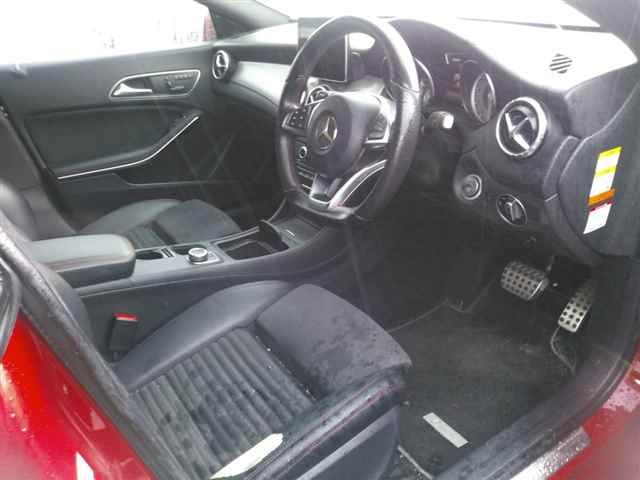 2017 Mercedes-Benz CLAク CLA250 4MATIC auction photo 3