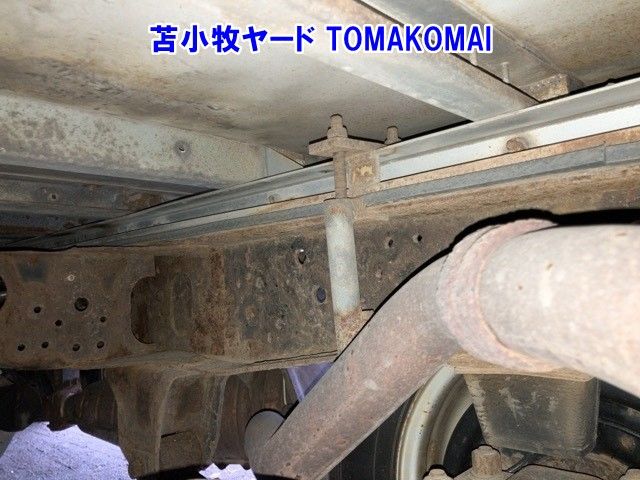 2013 Isuzu Elf Van auction photo 16