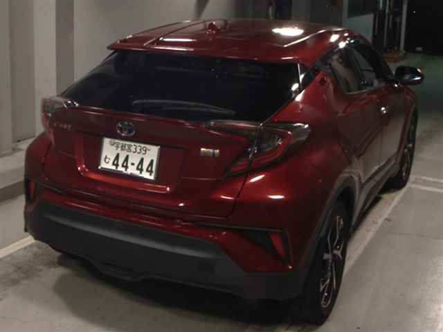 2018 Toyota C-HR G LEDエディション auction photo 5