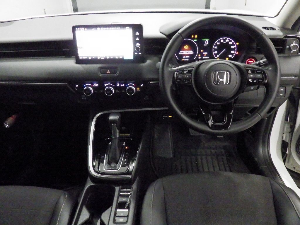 2021 Honda Vezel e:HEV Z auction photo 3