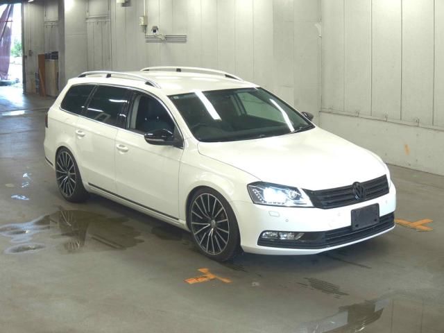 2013 Volkswagen VW Passat Variant TSI Highline BMT Japan auction vehicle