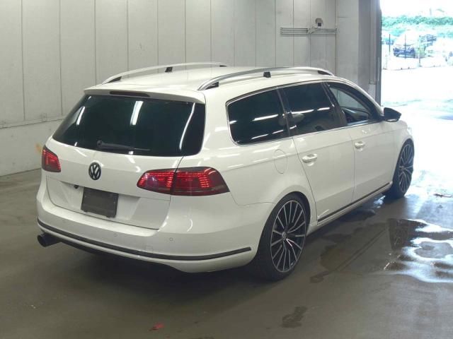 2013 Volkswagen VW Passat Variant TSI Highline BMT auction photo 3